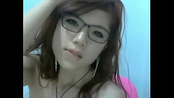 Gadis Asia Manis Pamer Memek Di Webcam – Nonton Live Sex Gratis Di Camstagrams.com