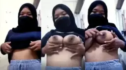 Gadis Berjilbab Dada Montok Menggairahkan Mengerang Nikmat
