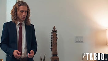 Michael Vegas Terpaksa Berbagi Karla Dalam Tiga Seks Penuh Sperma Yang Memanas!