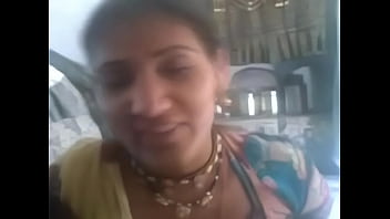 Gadis Rajsthani Yang Menggoda Dengan Gerakan Pinggulnya Yang Memabukkan