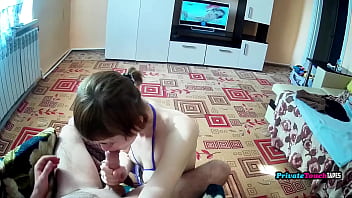 Ranjang Pagi Dibuat Panas Oleh Gadis Rusia Langsing Dengan Stoking Jala, Akhiri Dengan Crot Di Mulut