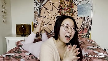Gadis Tionghoa Imut Ini Sangat Antusias Membuat Video Masturbasi Untuk Kami