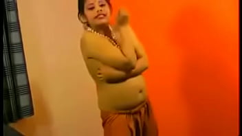 Istri India Desi Rupali Bhabhi Menggoda Dengan Tubuh Telanjang