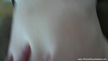Anak Tiri Membujuk Ibunya Untuk Diberi Isian Penuh Sperma