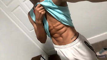 Sedang Menuju Gym, Ada Yang Mau Barengan?