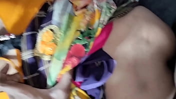 Gadis Desa India Binal Bercinta Di Alam Terbuka