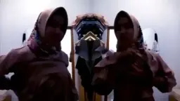 Guru Berjilbab Meremas Dan Mengocok Payudara Besar