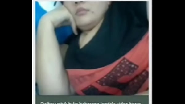 Rena Dj Indonesia Di Camfrog, Bagian 2.1: Aksi Panas Dan Getaran Menggoda