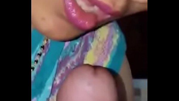 Malam Panas Dengan Suara Desahan Istri Saat Melayani Kemaluan Suami