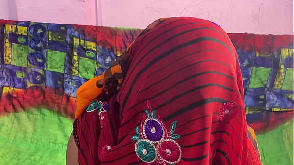 Sasur Ghusa Kamre Mein Jab Bahu Sone Ja Rahi Thi, Chodne Laga Zor Se, Awaazein Sunkar Viral Hua Mms