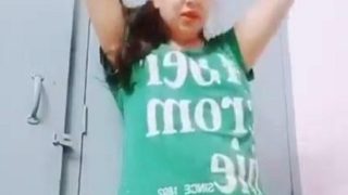 Tante Chandigarh Pamer Tubuh Bugil Di Video Selfie