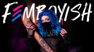 Topeng Goth Femboy Menggoyang Pantat Di Atas Kontol Raksasa
