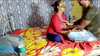 Guru India Dengan Suara Serak Menggoda, Mengajar Gaya Misionaris Terbaik Dalam Bahasa Hindi Yang Jelas