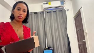 Ibu Tiri Montok Leyne Rodriguez Terjebak Dan Digituin Anak Tiri Yang Horny