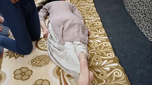 Malam Panas Bersama Bibi Punjabi, Suara Erangnya Menggoda Di Telinga