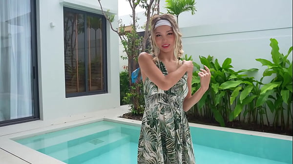 Pijat Sensual Untuk Gadis Asia Yang Langsing