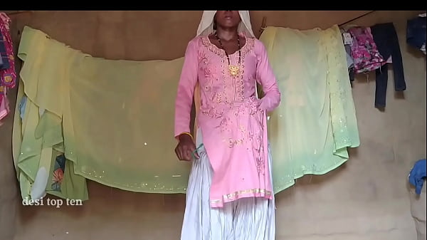 मेरी गर्म पत्नी को जबरदस्त बुर चाटने के बाद मोटे लंड से चोदा गया, देसी चूत की हिंदी सेक्सी वीडियो