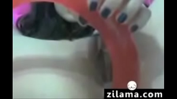 Gadis Tionghoa Memasukkan 24 Inci Ke Dalam Pantatnya Bagian 2