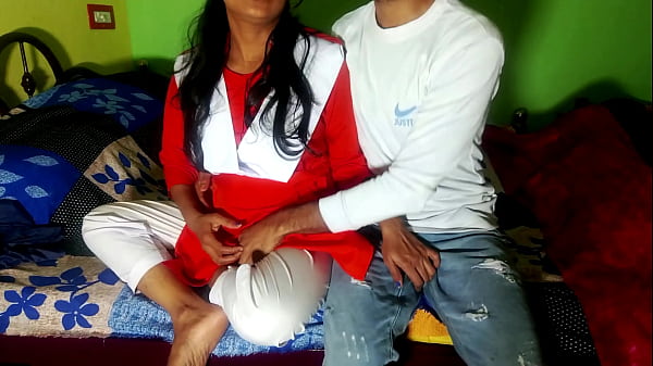 Gadis Sekolah Digoyang Kencang Dari Belakang Oleh Pacar Di Rumah Dengan Suara Hindi Yang Menggairahkan