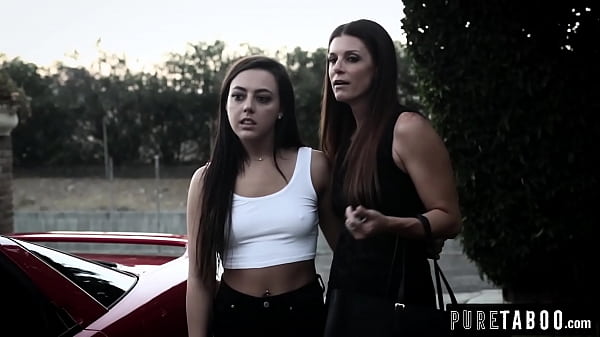India Summer, Sang Ibu Tiri Seksi, Bergoyang Liar Dengan Dua Anak Tirinya