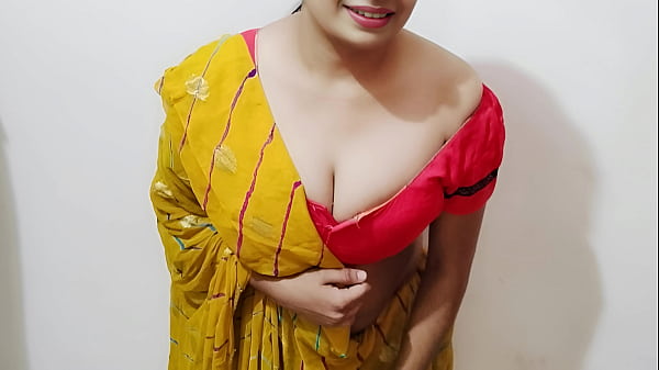 भाभी ने देवर का हाथ पकड़ा और फिर उसके बड़े लंड से चुदाई की मस्ती
