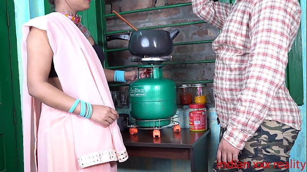 Gadis India Tiri Yang Menggoda, Dihardik Keluarga Desi Dalam Bahasa Hindi