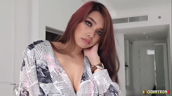 Johntronx – Adegan Panas Penembusan Dalam Dengan Model Top Thailand Nori