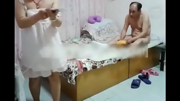 Gadis Tionghoa Dan Kekasihnya Berahi Di Kamar Hotel