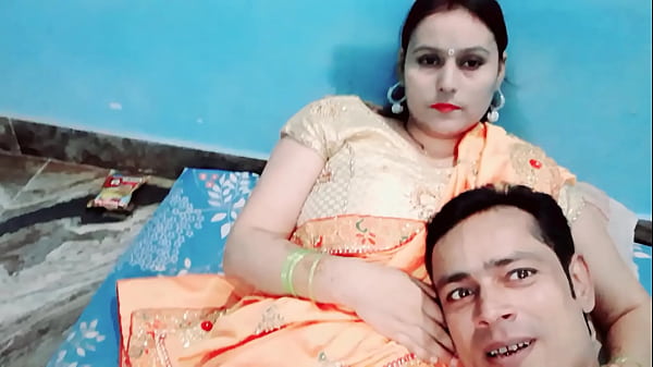 Puja Dan Prem Berahi: Desi Bercinta Dengan Nafsu Membara