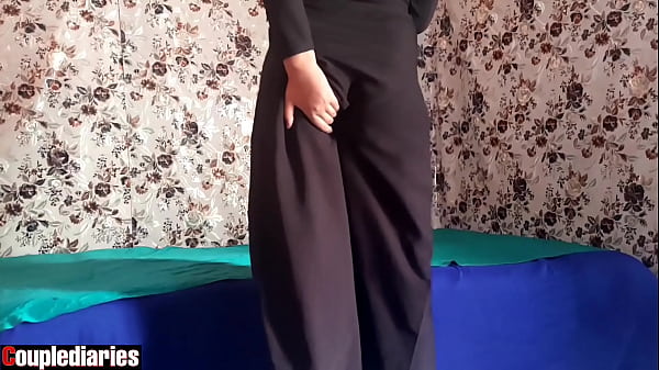 Istri Berjilbab Arab Panas Dan Memanggil Kekasihnya