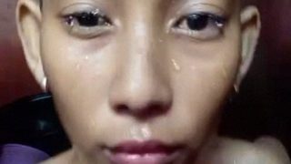 Gadis India Bertubuh Ramping Mengabadikan Momen Sensual Di Kamar Mandi