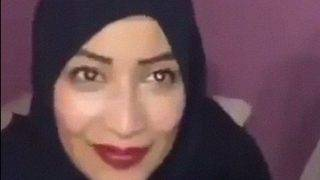 Gadis Pakistan Yang Menggoda Dengan Mulut Penuh Nafsu