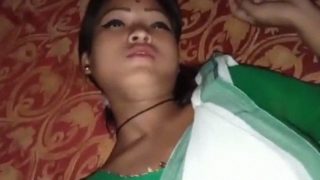 Video Panas Gadis Thoubal Manipur Dalam Saree, Memamerkan Kemesraan Intim Yang Menggoda