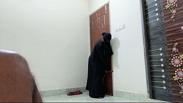 Gadis Kampus India Pertama Kali Digerogoti