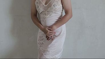 Gadis Torbut Tanpa Kontol, Botol Pun Jadi Untuk Memuaskan Nafsunya