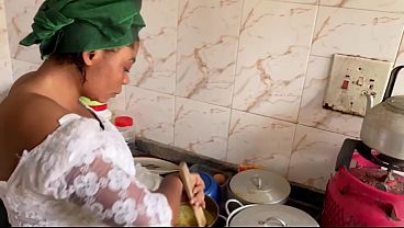 Ibu Tiri Afrika Dan Anak Tirinya Yang Tersesat Dalam Nafsu Terlarang
