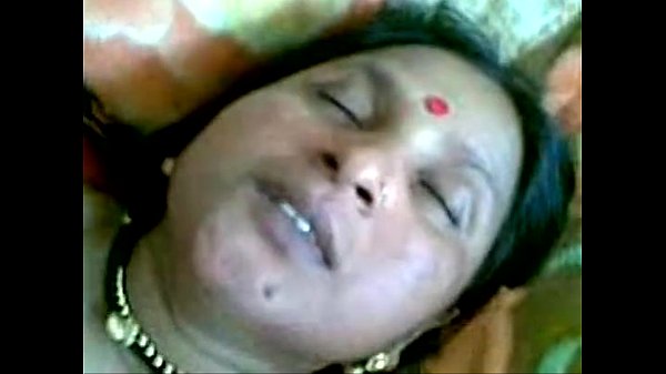 Bibi Desa India Menggoda Dengan Rayuan Mesum Di Hadapan Suami – Xvideos.com