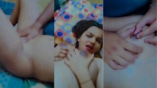 Desi Cewek Telanjang, Pentilnya Ditekan-tekan, Memeknya Dijentik-jentik Sambil Menggila