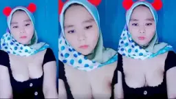 Duh, Ukhti Sengaja Pamer Belahan Tetek Dedek Rara Yang Bikin Syahwat Mendidih.