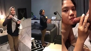 Gadis Berhijab Cantik Dipaksa Telanjang Oleh Kekasihnya