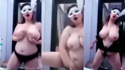 Nabila Menggoda Payudara Besar Di Mango Live