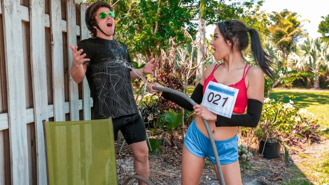 Nonton Maya Bijou Di Digitalplayground, Peluh Dan Nafas Tersengal Digembleng Sama Coach Robby Echo, Siap Tempur Kayak Lagi Marathon Tapi Bikin Crot-crot Anget.