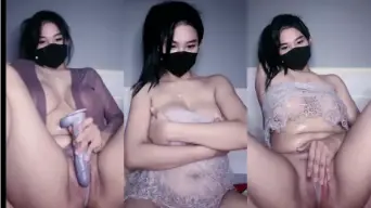 Tubuh Safira Diminyaki Dan Diolesi Kobel Meki