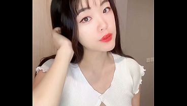 Macy Chan 試身室激情：黑色旗袍下的新年誘惑，香港av女郎的情慾自主實踐
