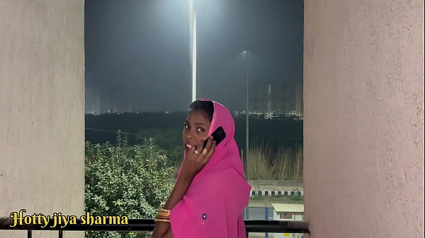 Saat Bapak Tiri Pergi, Si Anak Tiri Ngewein Ibu Tirinya, Pantat Besar Dan Memek Basah Di Malam Karwa Chauth