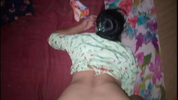 Goyangin Tuh Cewek Desi Sampe Meringis Keenakan