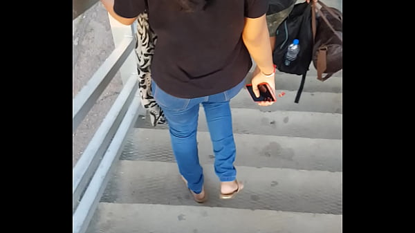 Goyang Item India Bikin Meleleh, Sange Berat Lihat Gerakan Nakalnya.