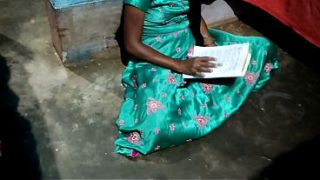 Desi Bhabhi Baca Buku, Guru Digebukin Sambil Ngocok Kontol