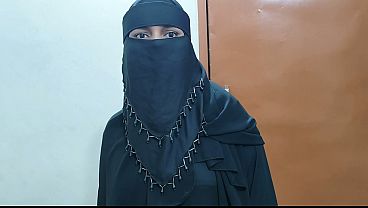 Cewek India Istri Hijab Cantiknya Digenjot Habis-habisan Di Video Rumah Gue.