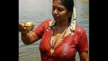 Desi Bhabhi Ai, Goyangin Memek Basah Lu Sampe Muncrat, Senggol Dong!